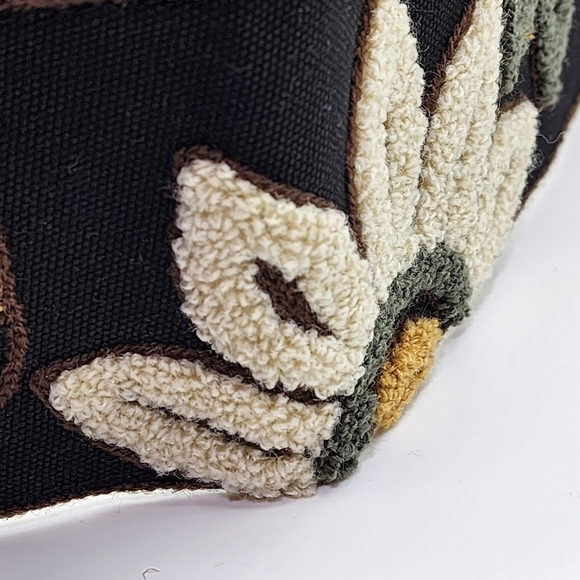 Women's Floral Design Hook And Loop Textile Belt - Picture 2 of 5